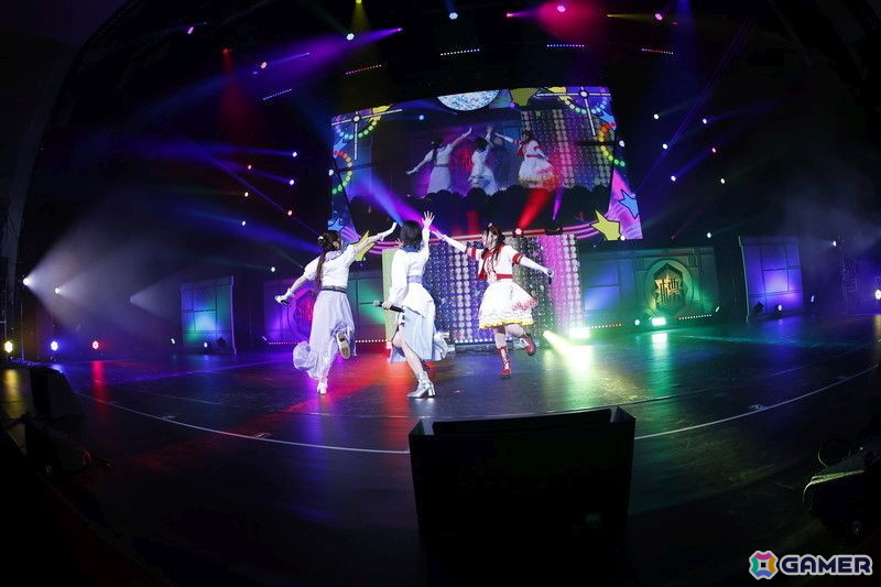 「学マス LIVE TOUR -標-」福井公演レポ――4人がそれぞれ新曲をサプライズ披露、アンコールのめがね姿も沸くの画像