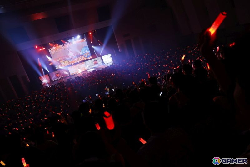 「学マス LIVE TOUR -標-」福井公演レポ――4人がそれぞれ新曲をサプライズ披露、アンコールのめがね姿も沸くの画像