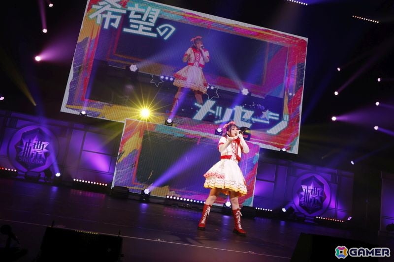 「学マス LIVE TOUR -標-」福井公演レポ――4人がそれぞれ新曲をサプライズ披露、アンコールのめがね姿も沸くの画像