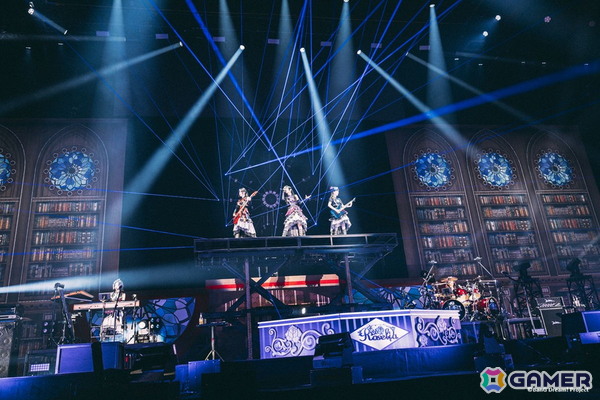 Roselia「Lehre der Rose」リリース記念ライブが閉幕!10周年記念楽曲が収録される20枚目のシングルや2027年ツアーなど新情報が公開の画像