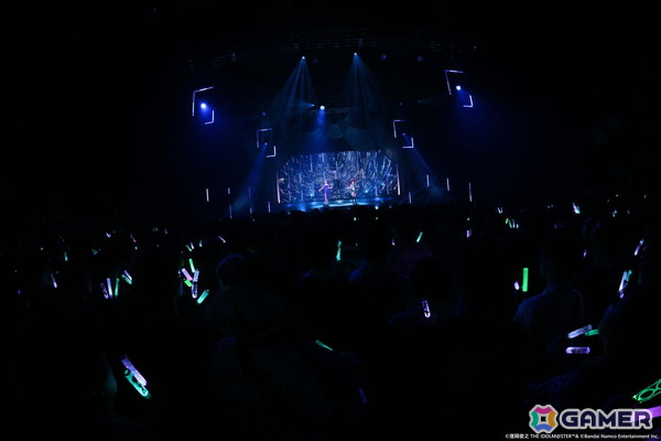 「アイマス」ライブイベント「三浦あずさ・秋月律子 twin live」東京公演レポート――あずさのロングヘアと律子の涙にどよめきもの画像52