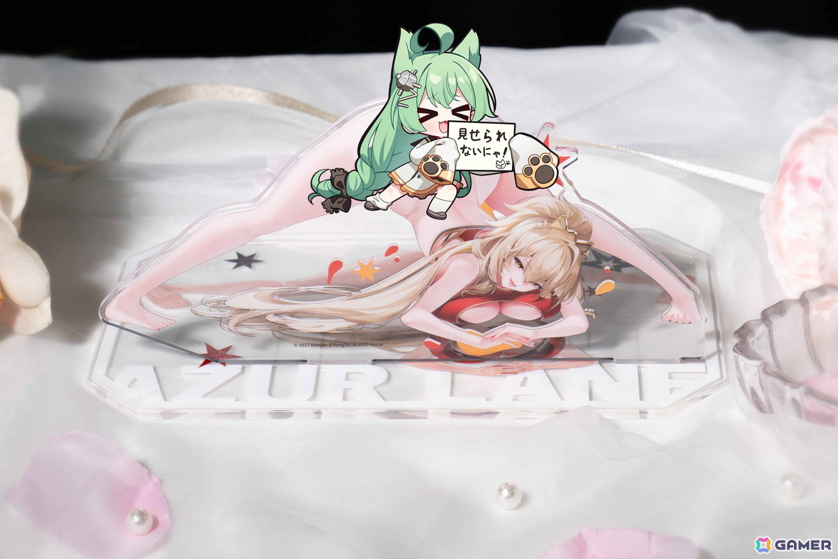 「アズレン」9周年記念グッズがYostar OFFICIAL SHOP ONLINEで受注販売中!今年も衝撃的な絵面のグッズがラインナップの画像