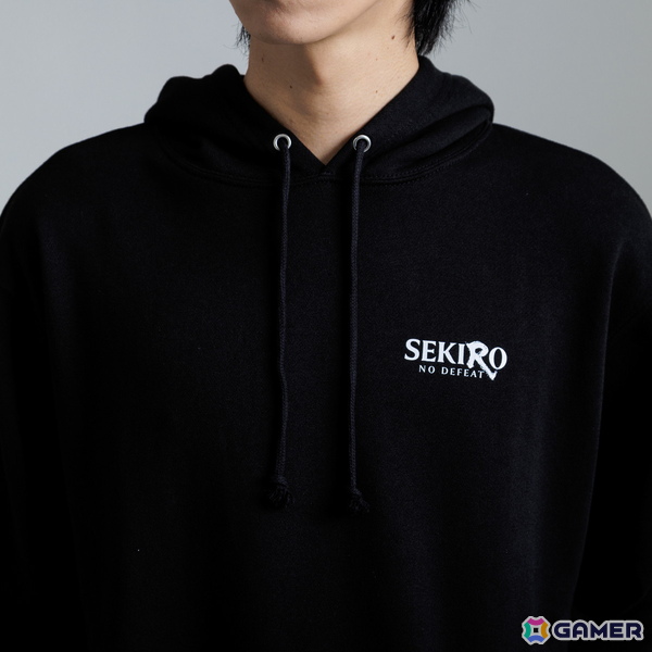 アニメ「SEKIRO: NO DEFEAT」コラボのTシャツ＆パーカーがSuperGroupiesより登場！狼や九郎、葦名弦一郎の印象的なシーンを活かしたデザインにの画像