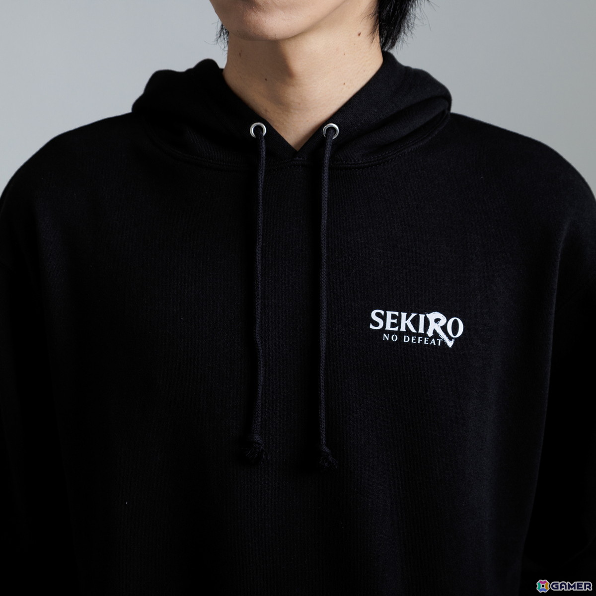 アニメ「SEKIRO: NO DEFEAT」コラボのTシャツ＆パーカーがSuperGroupiesより登場！狼や九郎、葦名弦一郎の印象的なシーンを活かしたデザインにの画像23