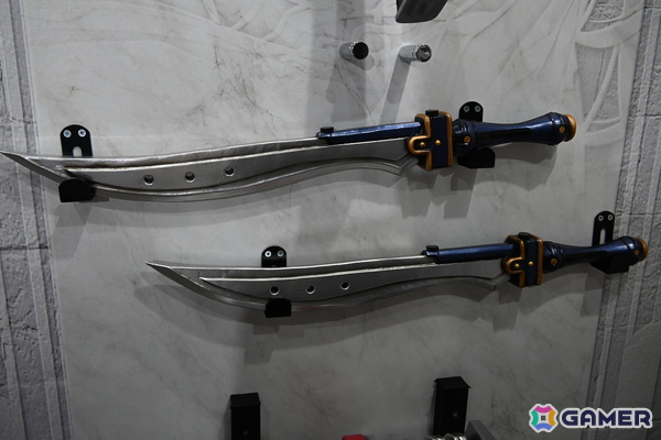 「空の軌跡 the 2nd」原寸大武器を持っての撮影が可能！エステルとヨシュアの公式コスプレイヤーの撮影タイムも【TGS2026】の画像20