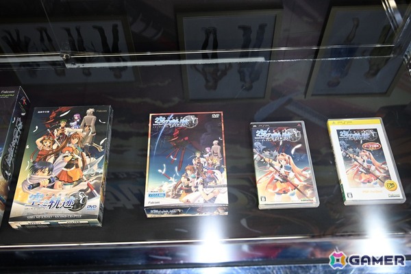 「空の軌跡 the 2nd」原寸大武器を持っての撮影が可能！エステルとヨシュアの公式コスプレイヤーの撮影タイムも【TGS2026】の画像