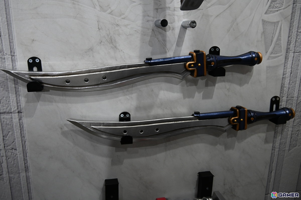 「空の軌跡 the 2nd」原寸大武器を持っての撮影が可能！エステルとヨシュアの公式コスプレイヤーの撮影タイムも【TGS2026】の画像