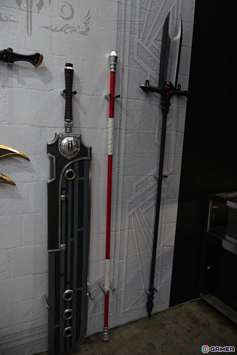 「空の軌跡 the 2nd」原寸大武器を持っての撮影が可能！エステルとヨシュアの公式コスプレイヤーの撮影タイムも【TGS2026】の画像