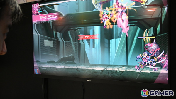 アキュラが主人公のシリーズ最新作「白き鋼鉄のX 3」をプレイ！新武装「ディバイドエッジ」はスタイリッシュかつシンプルな作りに【TGS2026】の画像5