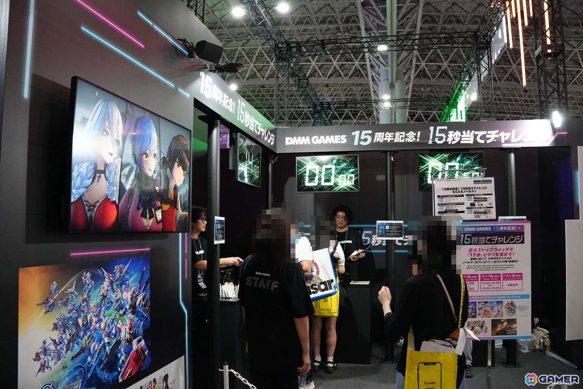 コックピットを彩るコスプレイヤーさんや豪華グッズが当たる巨大ガチャが登場!見どころ満載のDMM GAMESブースレポ【TGS2026】の画像