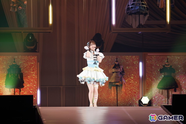 「シャニマスソロライブMSP」DAY1をレポート！ランウェイ上で新たなソロ楽曲をたっぷり披露、「My Songs Collection」衣装でのウォークも映えるの画像13