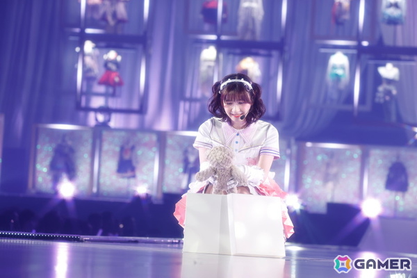 「シャニマスソロライブMSP」DAY1をレポート！ランウェイ上で新たなソロ楽曲をたっぷり披露、「My Songs Collection」衣装でのウォークも映えるの画像59