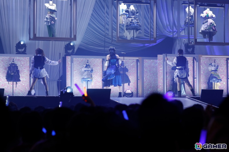 「シャニマスソロライブMSP」DAY1をレポート！ランウェイ上で新たなソロ楽曲をたっぷり披露、「My Songs Collection」衣装でのウォークも映えるの画像
