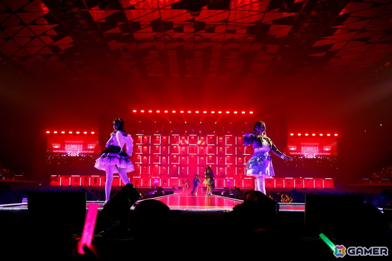 「シャニマスソロライブMSP」DAY1をレポート！ランウェイ上で新たなソロ楽曲をたっぷり披露、「My Songs Collection」衣装でのウォークも映えるの画像