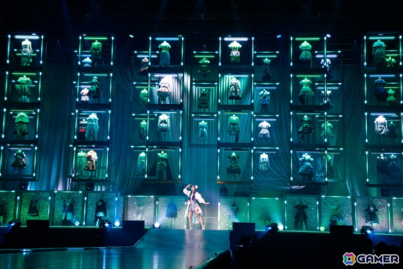 「シャニマスソロライブMSP」DAY1をレポート！ランウェイ上で新たなソロ楽曲をたっぷり披露、「My Songs Collection」衣装でのウォークも映えるの画像92