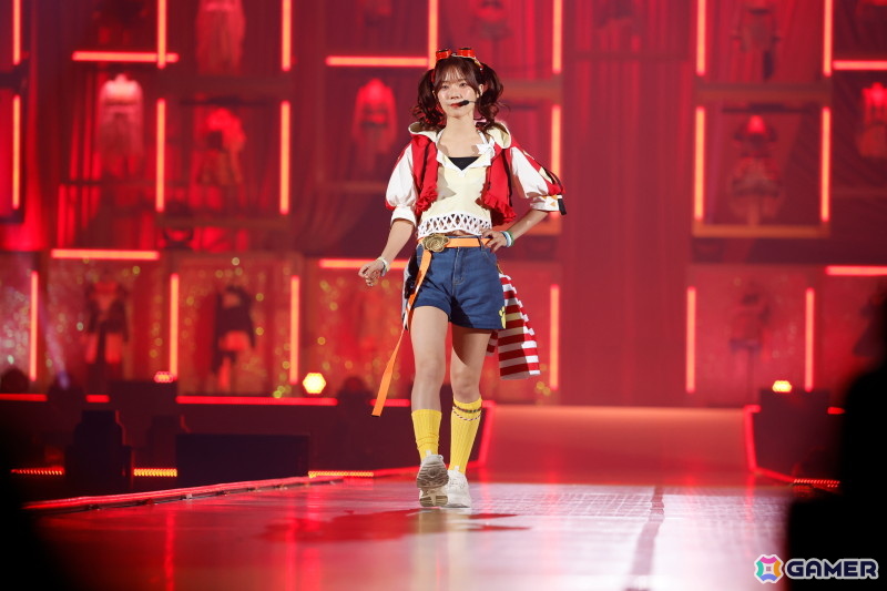 「シャニマスソロライブMSP」DAY1をレポート！ランウェイ上で新たなソロ楽曲をたっぷり披露、「My Songs Collection」衣装でのウォークも映えるの画像97