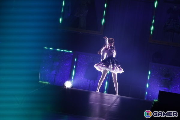 「シャニマスソロライブMSP」DAY2をレポート！アイドルごとのソロ曲を多彩な演出や仕掛けで表現、メドレー含む全30曲（実質42曲）をランウェイ上で届けたの画像105