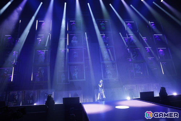 「シャニマスソロライブMSP」DAY2をレポート！アイドルごとのソロ曲を多彩な演出や仕掛けで表現、メドレー含む全30曲（実質42曲）をランウェイ上で届けたの画像11