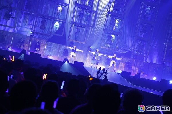 「シャニマスソロライブMSP」DAY2をレポート！アイドルごとのソロ曲を多彩な演出や仕掛けで表現、メドレー含む全30曲（実質42曲）をランウェイ上で届けたの画像21