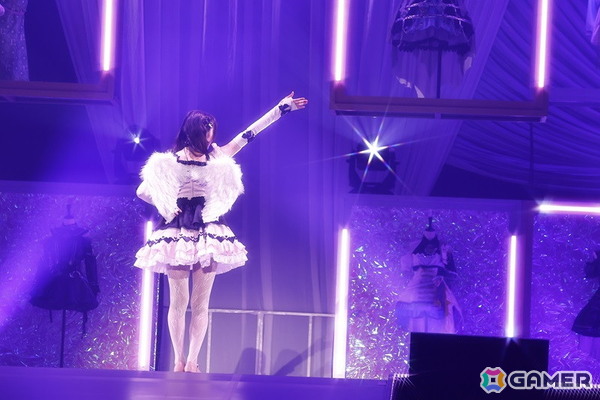 「シャニマスソロライブMSP」DAY2をレポート!アイドルごとのソロ曲を多彩な演出や仕掛けで表現、メドレー含む全30曲(実質42曲)をランウェイ上で届けたの画像