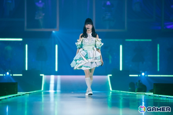 「シャニマスソロライブMSP」DAY2をレポート！アイドルごとのソロ曲を多彩な演出や仕掛けで表現、メドレー含む全30曲（実質42曲）をランウェイ上で届けたの画像39