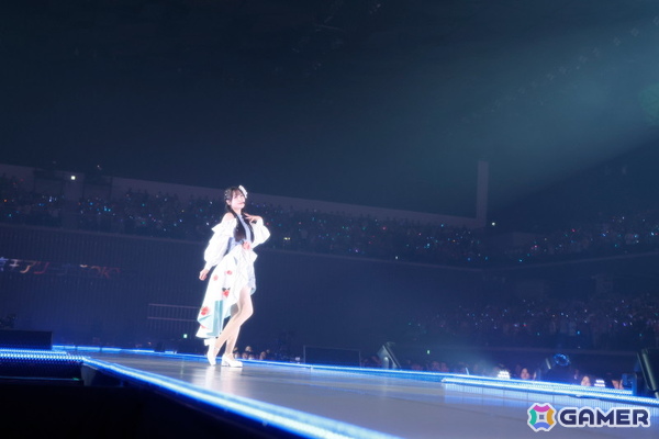 「シャニマスソロライブMSP」DAY2をレポート！アイドルごとのソロ曲を多彩な演出や仕掛けで表現、メドレー含む全30曲（実質42曲）をランウェイ上で届けたの画像58