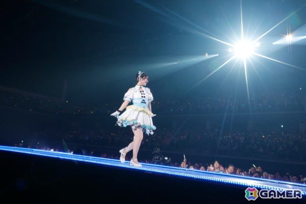「シャニマスソロライブMSP」DAY2をレポート！アイドルごとのソロ曲を多彩な演出や仕掛けで表現、メドレー含む全30曲（実質42曲）をランウェイ上で届けたの画像63