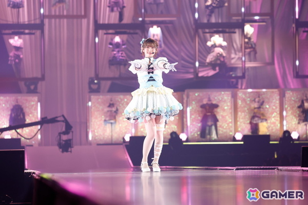 「シャニマスソロライブMSP」DAY2をレポート！アイドルごとのソロ曲を多彩な演出や仕掛けで表現、メドレー含む全30曲（実質42曲）をランウェイ上で届けたの画像64