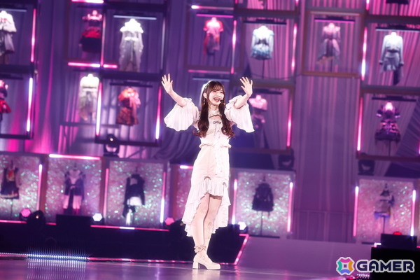 「シャニマスソロライブMSP」DAY2をレポート！アイドルごとのソロ曲を多彩な演出や仕掛けで表現、メドレー含む全30曲（実質42曲）をランウェイ上で届けたの画像68