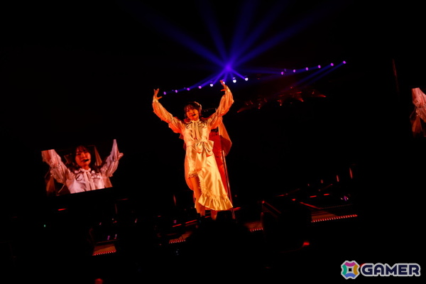 「シャニマスソロライブMSP」DAY2をレポート！アイドルごとのソロ曲を多彩な演出や仕掛けで表現、メドレー含む全30曲（実質42曲）をランウェイ上で届けたの画像77