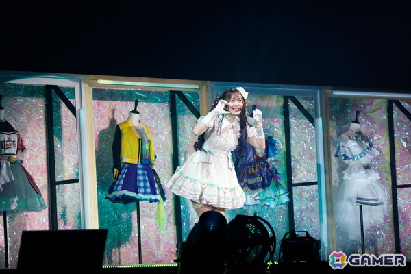 「シャニマスソロライブMSP」DAY2をレポート!アイドルごとのソロ曲を多彩な演出や仕掛けで表現、メドレー含む全30曲(実質42曲)をランウェイ上で届けたの画像