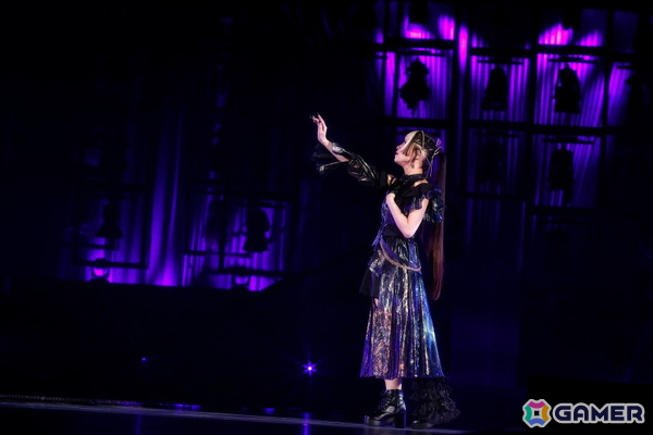 「シャニマスソロライブMSP」DAY2をレポート!アイドルごとのソロ曲を多彩な演出や仕掛けで表現、メドレー含む全30曲(実質42曲)をランウェイ上で届けたの画像