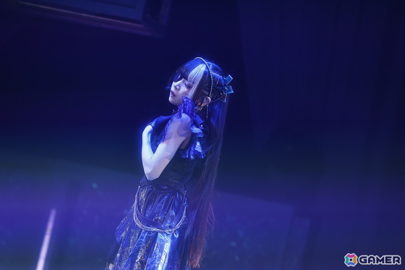 「シャニマスソロライブMSP」DAY2をレポート!アイドルごとのソロ曲を多彩な演出や仕掛けで表現、メドレー含む全30曲(実質42曲)をランウェイ上で届けたの画像