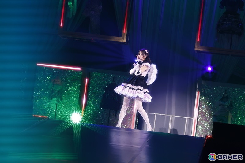 「シャニマスソロライブMSP」DAY2をレポート!アイドルごとのソロ曲を多彩な演出や仕掛けで表現、メドレー含む全30曲(実質42曲)をランウェイ上で届けたの画像