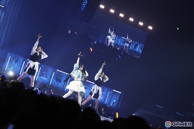 「シャニマスソロライブMSP」DAY2をレポート!アイドルごとのソロ曲を多彩な演出や仕掛けで表現、メドレー含む全30曲(実質42曲)をランウェイ上で届けたの画像
