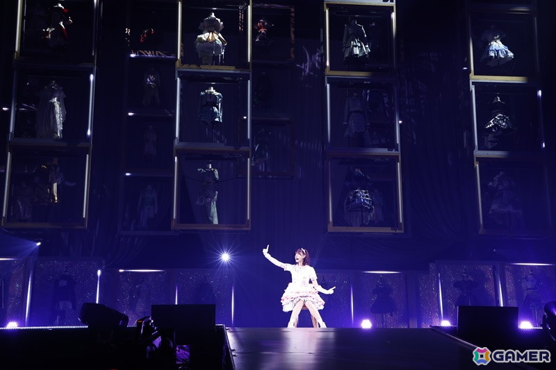 「シャニマスソロライブMSP」DAY2をレポート!アイドルごとのソロ曲を多彩な演出や仕掛けで表現、メドレー含む全30曲(実質42曲)をランウェイ上で届けたの画像