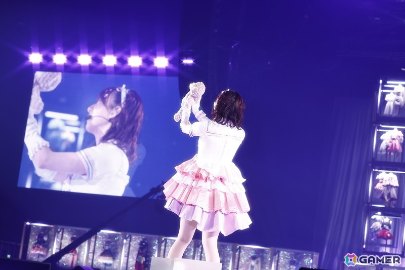 「シャニマスソロライブMSP」DAY2をレポート!アイドルごとのソロ曲を多彩な演出や仕掛けで表現、メドレー含む全30曲(実質42曲)をランウェイ上で届けたの画像