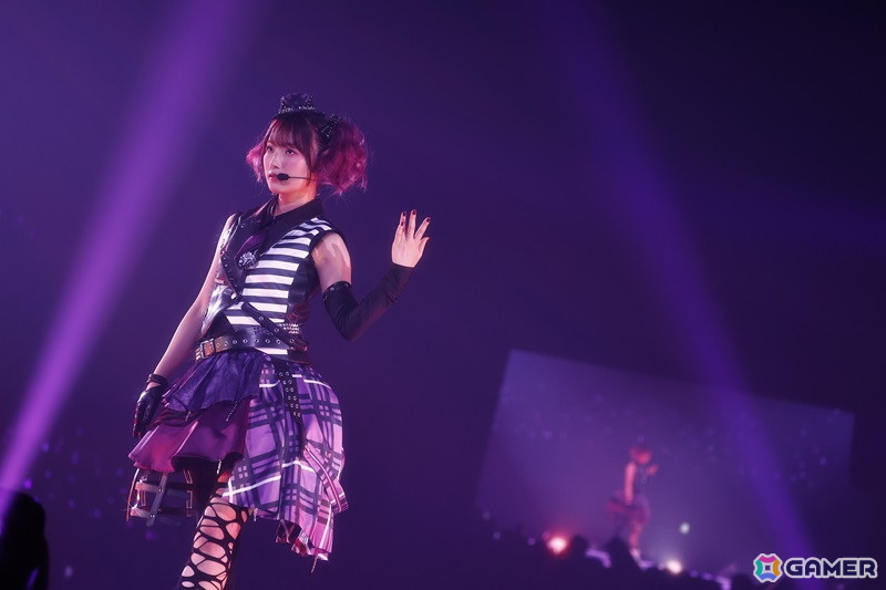 「シャニマスソロライブMSP」DAY2をレポート!アイドルごとのソロ曲を多彩な演出や仕掛けで表現、メドレー含む全30曲(実質42曲)をランウェイ上で届けたの画像
