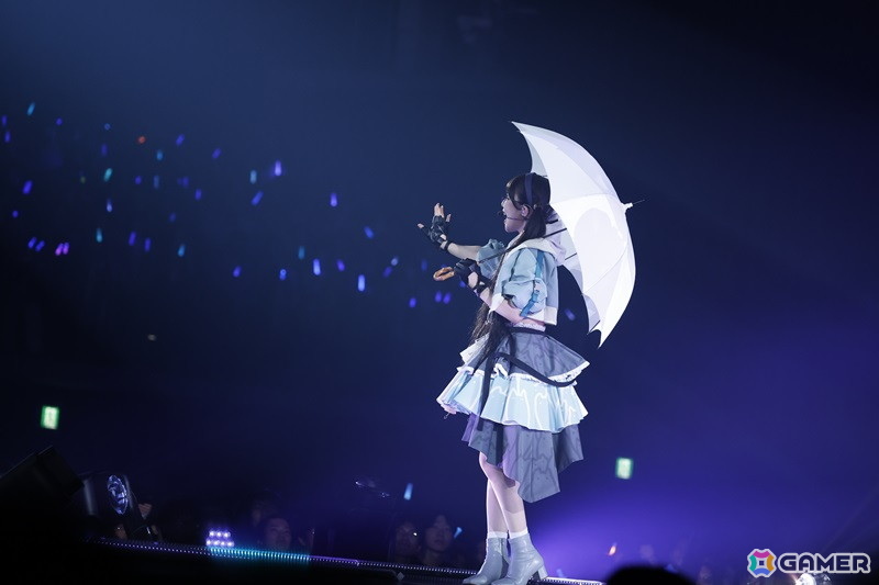 「シャニマスソロライブMSP」DAY2をレポート！アイドルごとのソロ曲を多彩な演出や仕掛けで表現、メドレー含む全30曲（実質42曲）をランウェイ上で届けたの画像28
