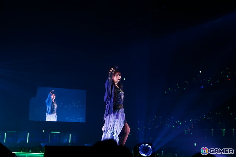 「シャニマスソロライブMSP」DAY2をレポート!アイドルごとのソロ曲を多彩な演出や仕掛けで表現、メドレー含む全30曲(実質42曲)をランウェイ上で届けたの画像