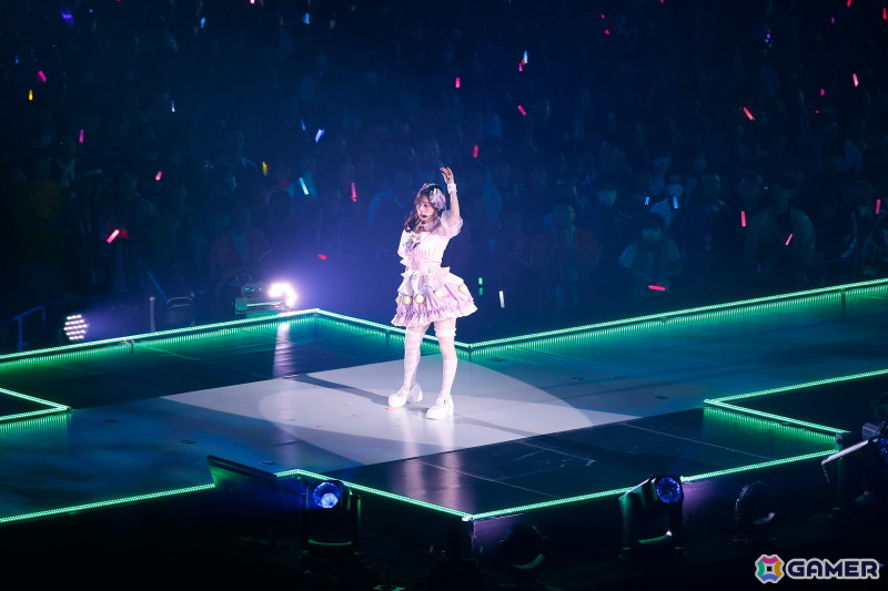 「シャニマスソロライブMSP」DAY2をレポート!アイドルごとのソロ曲を多彩な演出や仕掛けで表現、メドレー含む全30曲(実質42曲)をランウェイ上で届けたの画像