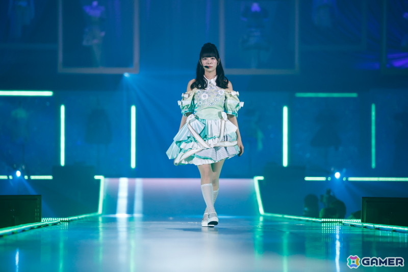 「シャニマスソロライブMSP」DAY2をレポート!アイドルごとのソロ曲を多彩な演出や仕掛けで表現、メドレー含む全30曲(実質42曲)をランウェイ上で届けたの画像
