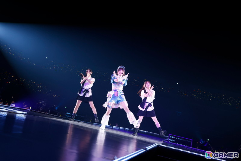 「シャニマスソロライブMSP」DAY2をレポート!アイドルごとのソロ曲を多彩な演出や仕掛けで表現、メドレー含む全30曲(実質42曲)をランウェイ上で届けたの画像