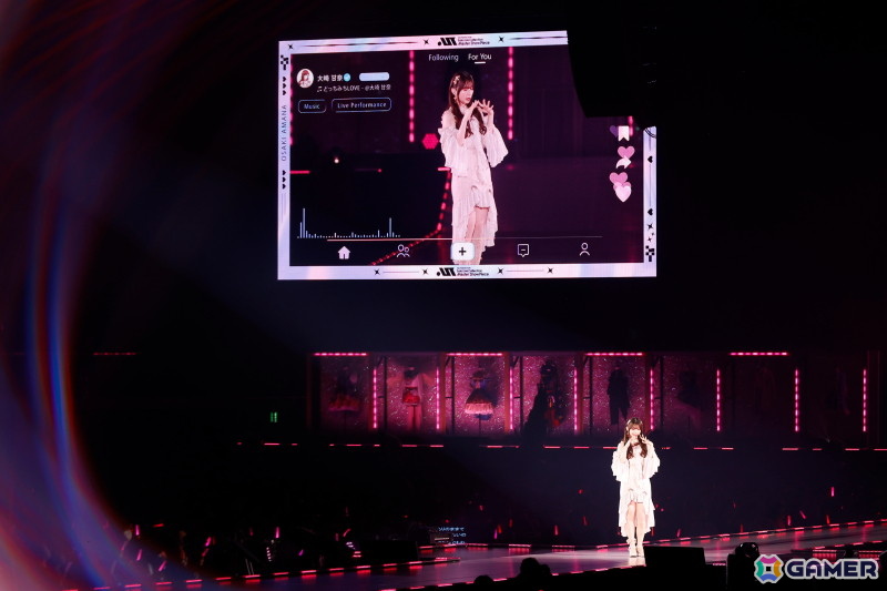 「シャニマスソロライブMSP」DAY2をレポート!アイドルごとのソロ曲を多彩な演出や仕掛けで表現、メドレー含む全30曲(実質42曲)をランウェイ上で届けたの画像