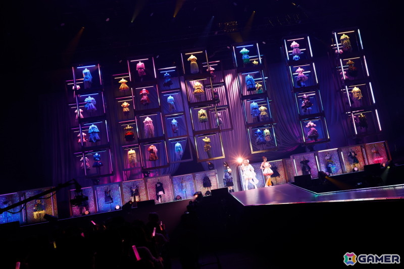 「シャニマスソロライブMSP」DAY2をレポート!アイドルごとのソロ曲を多彩な演出や仕掛けで表現、メドレー含む全30曲(実質42曲)をランウェイ上で届けたの画像