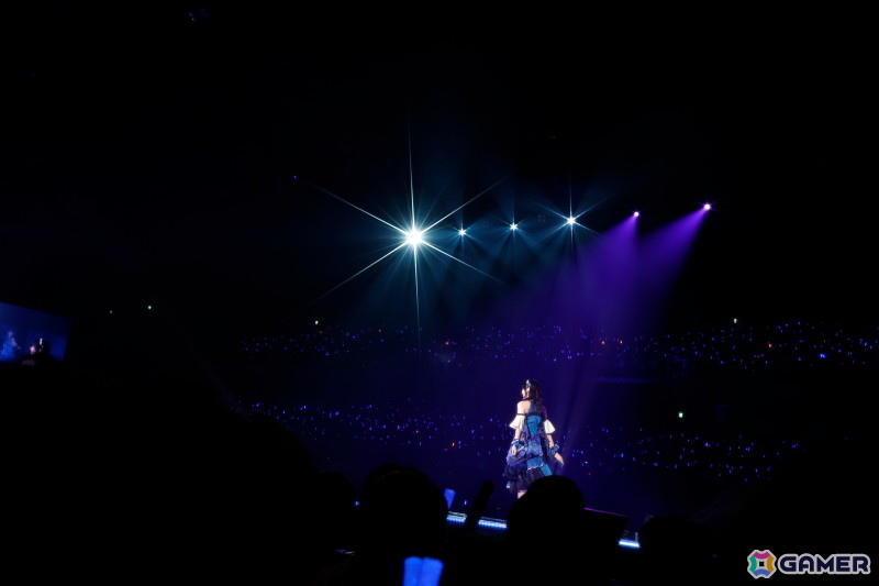 「シャニマスソロライブMSP」DAY2をレポート！アイドルごとのソロ曲を多彩な演出や仕掛けで表現、メドレー含む全30曲（実質42曲）をランウェイ上で届けたの画像89