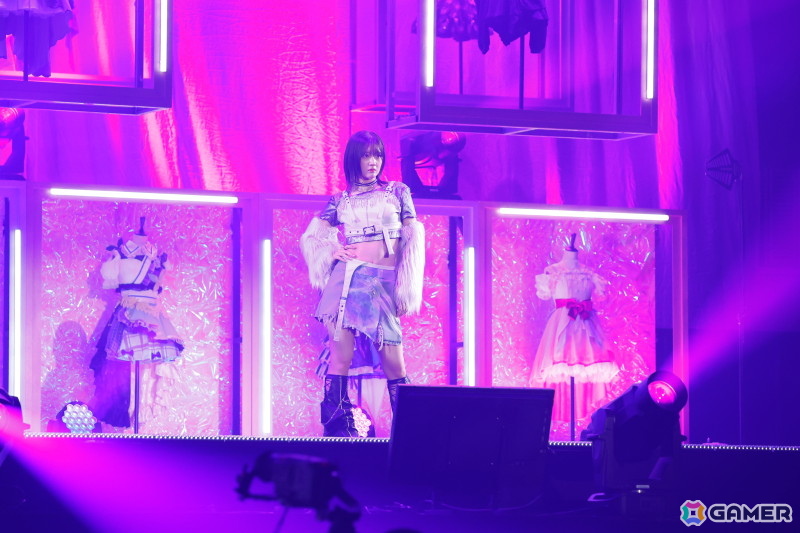 「シャニマスソロライブMSP」DAY2をレポート!アイドルごとのソロ曲を多彩な演出や仕掛けで表現、メドレー含む全30曲(実質42曲)をランウェイ上で届けたの画像