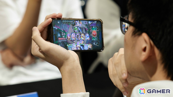 「シャドバWB」シンガポール初開催となった国際大会でChappy選手が優勝！賞金30,000米ドルと世界大会への切符を獲得の画像8