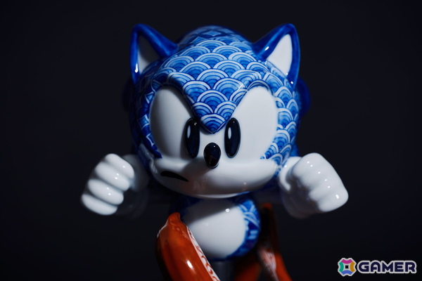 ソニック・ザ・ヘッジホッグ有田焼「Infinite Blue」が全世界50体限定で10月9日より販売！「SONIC the Exhibition -ACROSS GENERATIONS-」での先行販売もの画像2