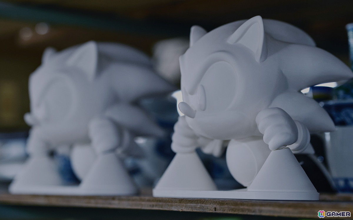 ソニック・ザ・ヘッジホッグ有田焼「Infinite Blue」が全世界50体限定で10月9日より販売！「SONIC the Exhibition -ACROSS GENERATIONS-」での先行販売もの画像
